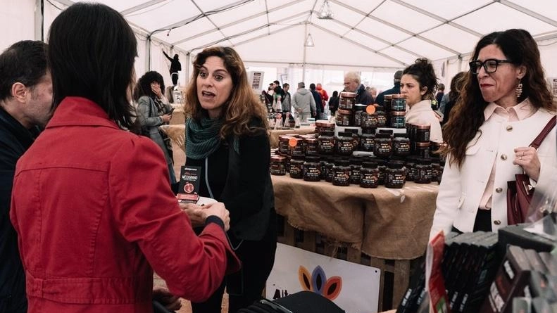 Altrocioccolato a Città di Castello: richieste di sostenibilità e formazione, appello alla prossima presidente della Regione Umbria. Gran chiusura con Anarchia Ritmica Marching Band.