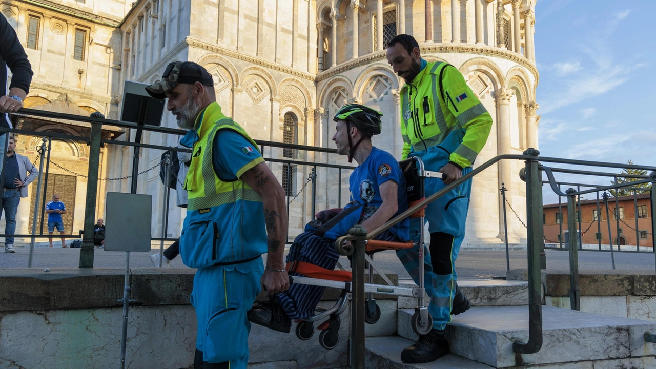 Franceschino in Piazza; sopra Margherita e babbo Junio (. foto Del Punta per Valtriani