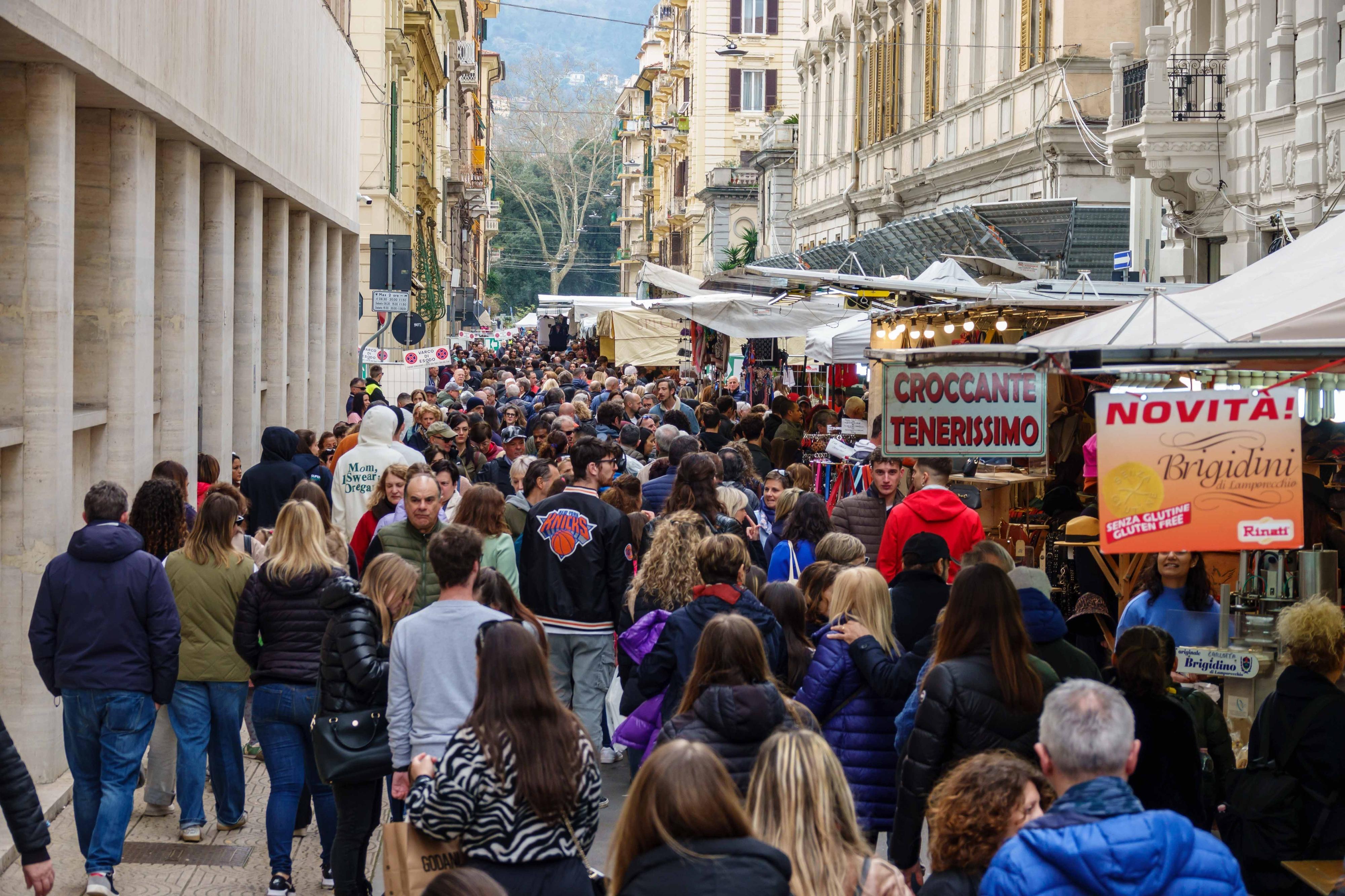 La Spezia, oltre 600 bancarelle in centro: Fiera di San Giuseppe, tutto pronto