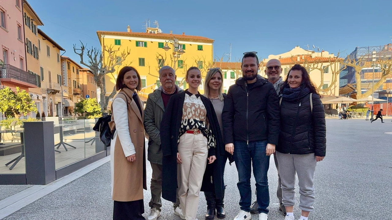 Il nuovo gruppo che fa parte del Centro commerciale naturale di Casciana Terme. Michela Mazzardi presidente