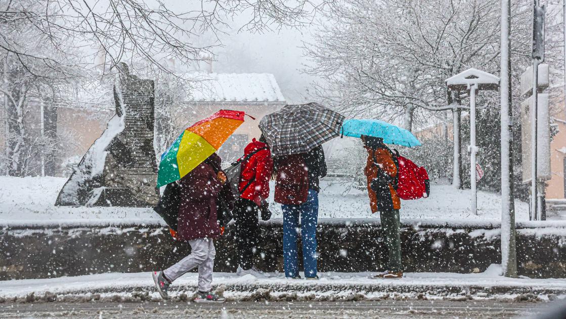 Meteo Toscana, un assaggio d’inverno. Freddo e nevicate in montagna