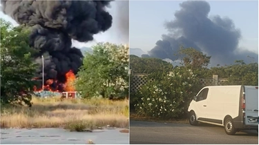 Massa, incendio e grossa nuvola di fumo nero visibile in mezza provincia