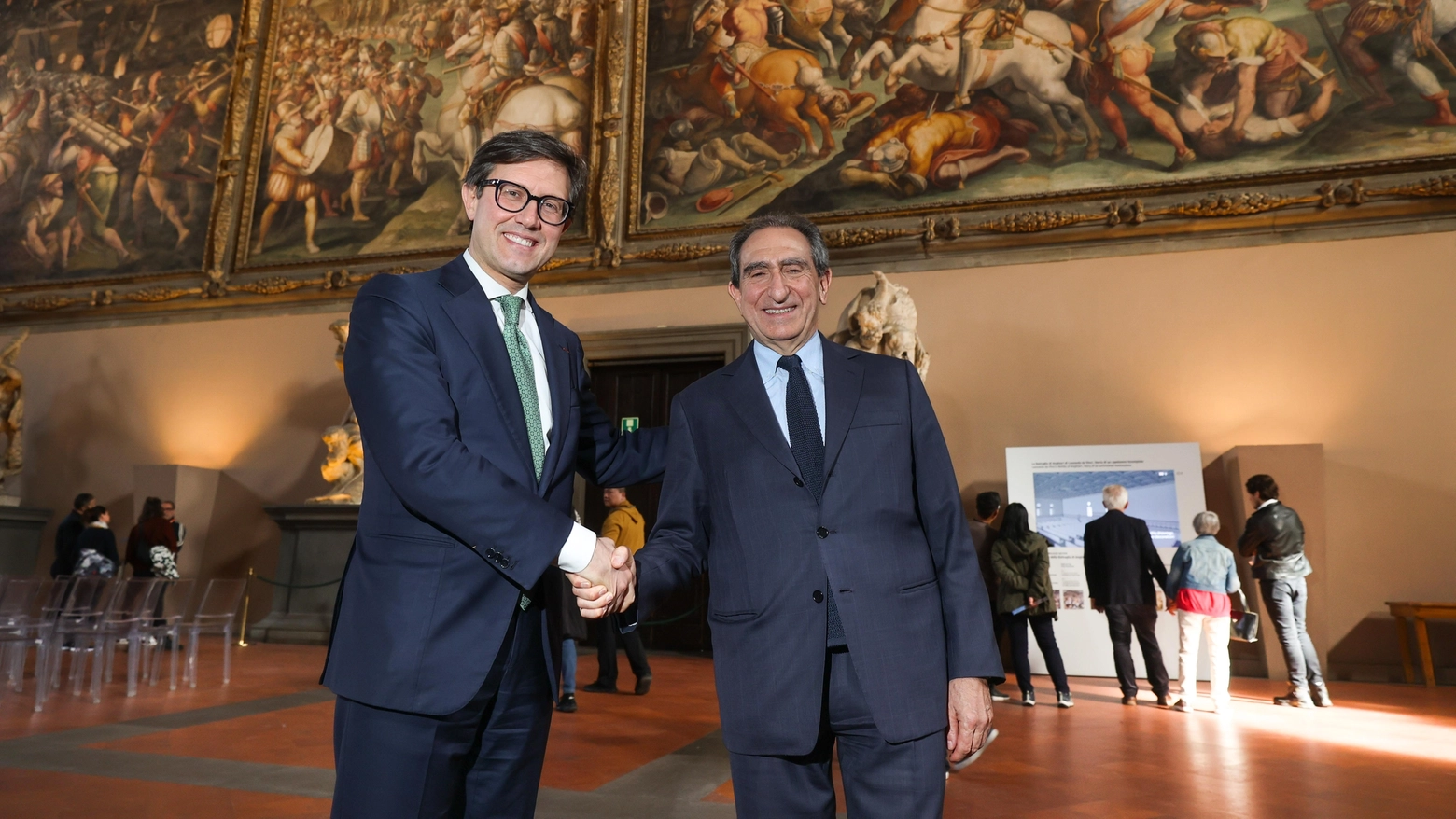 Il sindaco di Firenze Dario Nardella e il nuovo sovrintendente del Maggio Musicale Carlo Fuortes a Palazzo Vecchio (Foto Cabras / New Press Photo)