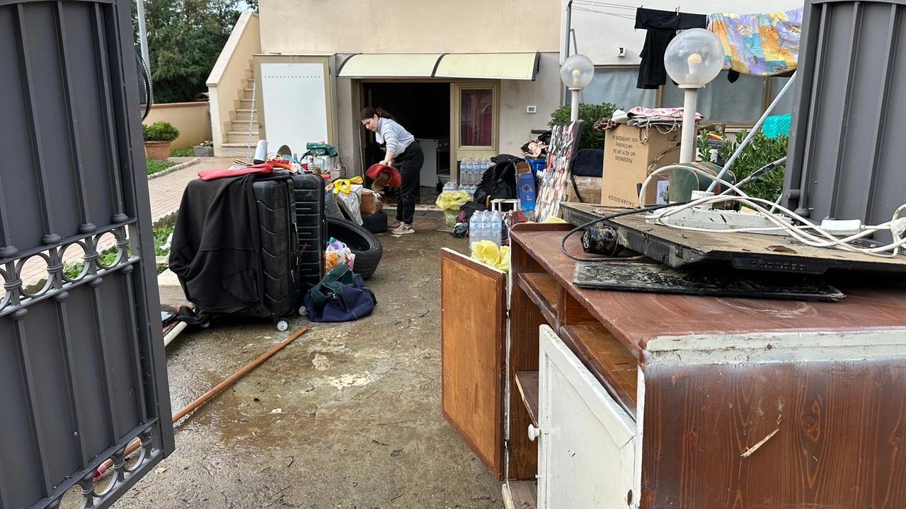 Alluvione a Cecina nella notte tra il 26 e il 27 ottobre (foto Novi)