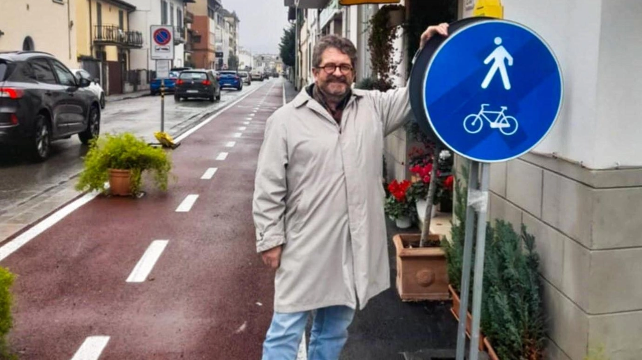 Dopo mesi di ritardi e polemiche la pista ciclabile di via Roma, a Signa, è aperta e percorribile. Ieri...