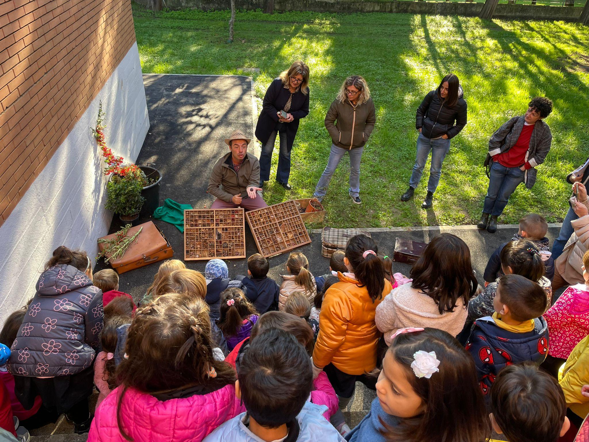 Al via la piantagione del bosco didattico alla primaria Pertini di Scandicci, un’iniziativa Unicoop Firenze per la sensibilizzazione ambientale