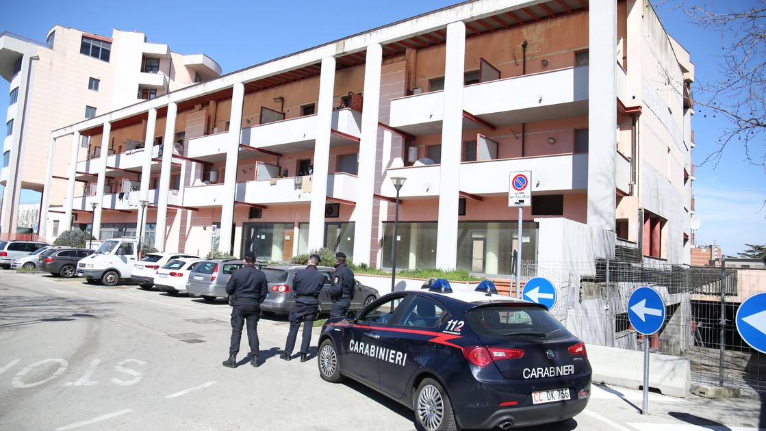 Ponsacco, Palazzo rosa verso lo sgombero