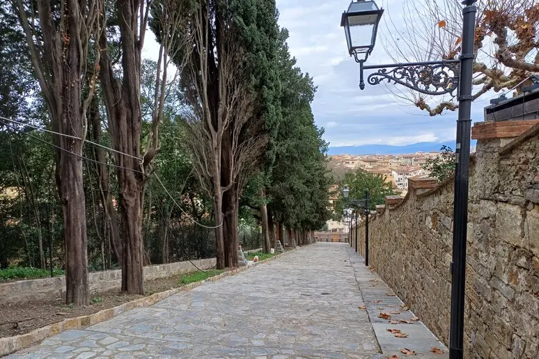 Firenze, restaurata la scalinata di Monte alle Croci