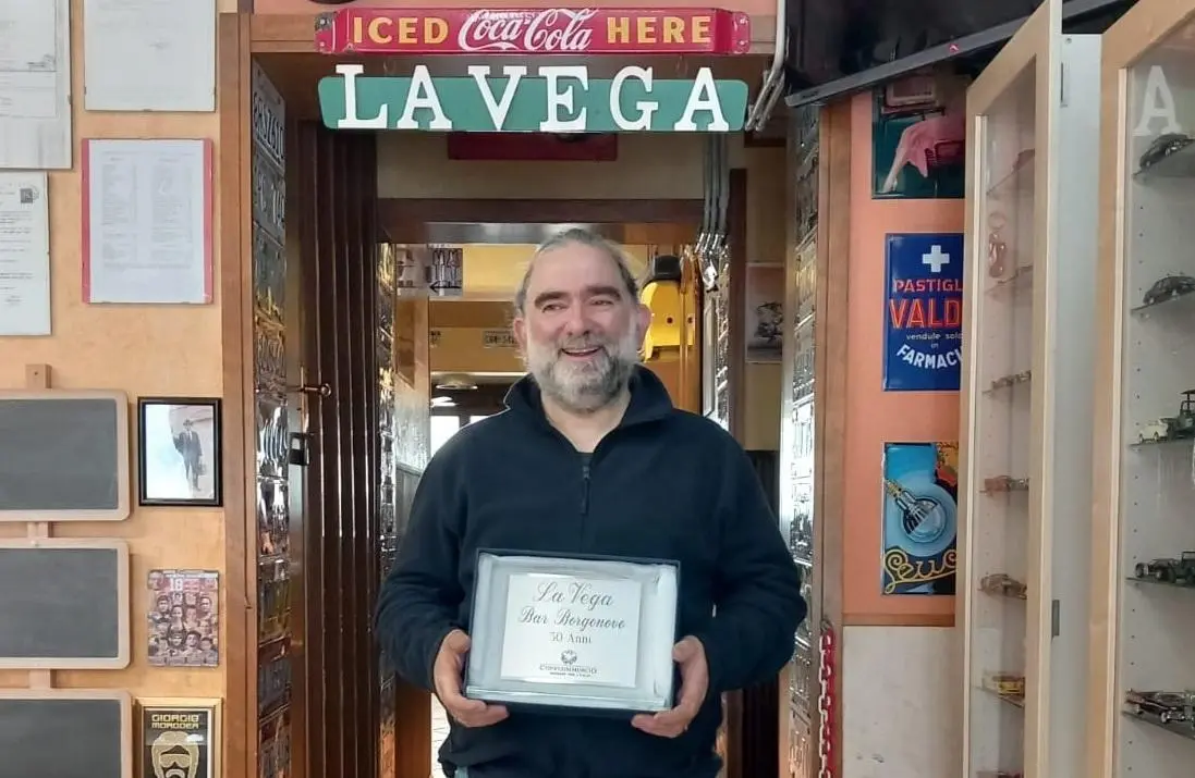 Premio al bar La Vega. Da 30 anni al pubblico