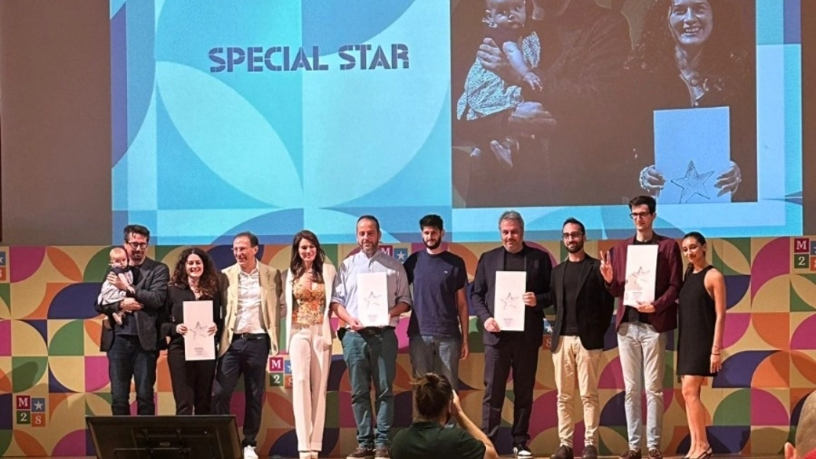 Il team di Sidebloom premiato a Milano