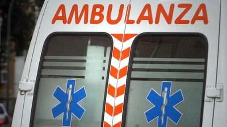 Sul posto è intervenuta l'ambulanza