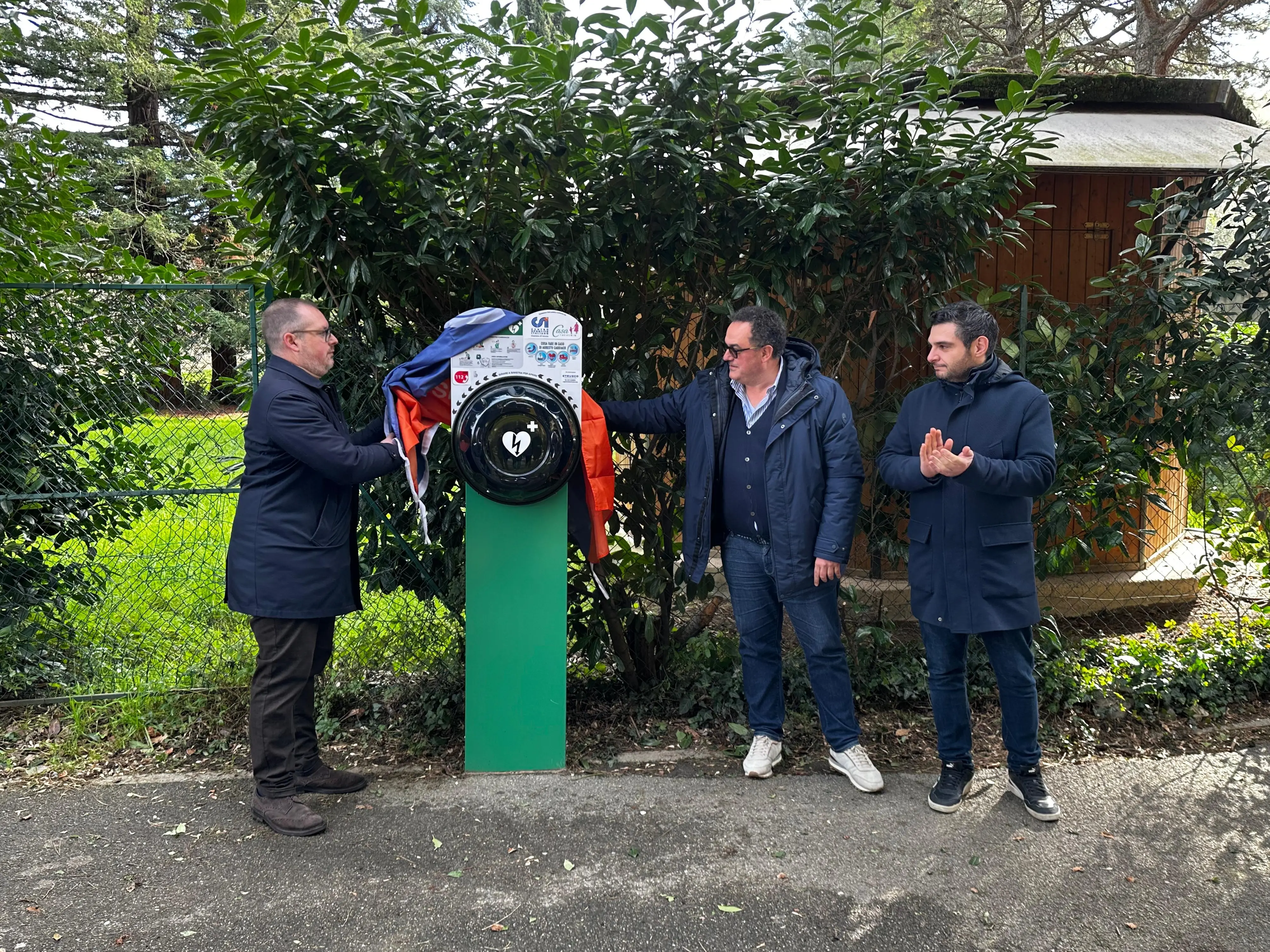 Un nuovo defibrillatore a San Domenico. Arezzo sempre più cardioprotetta