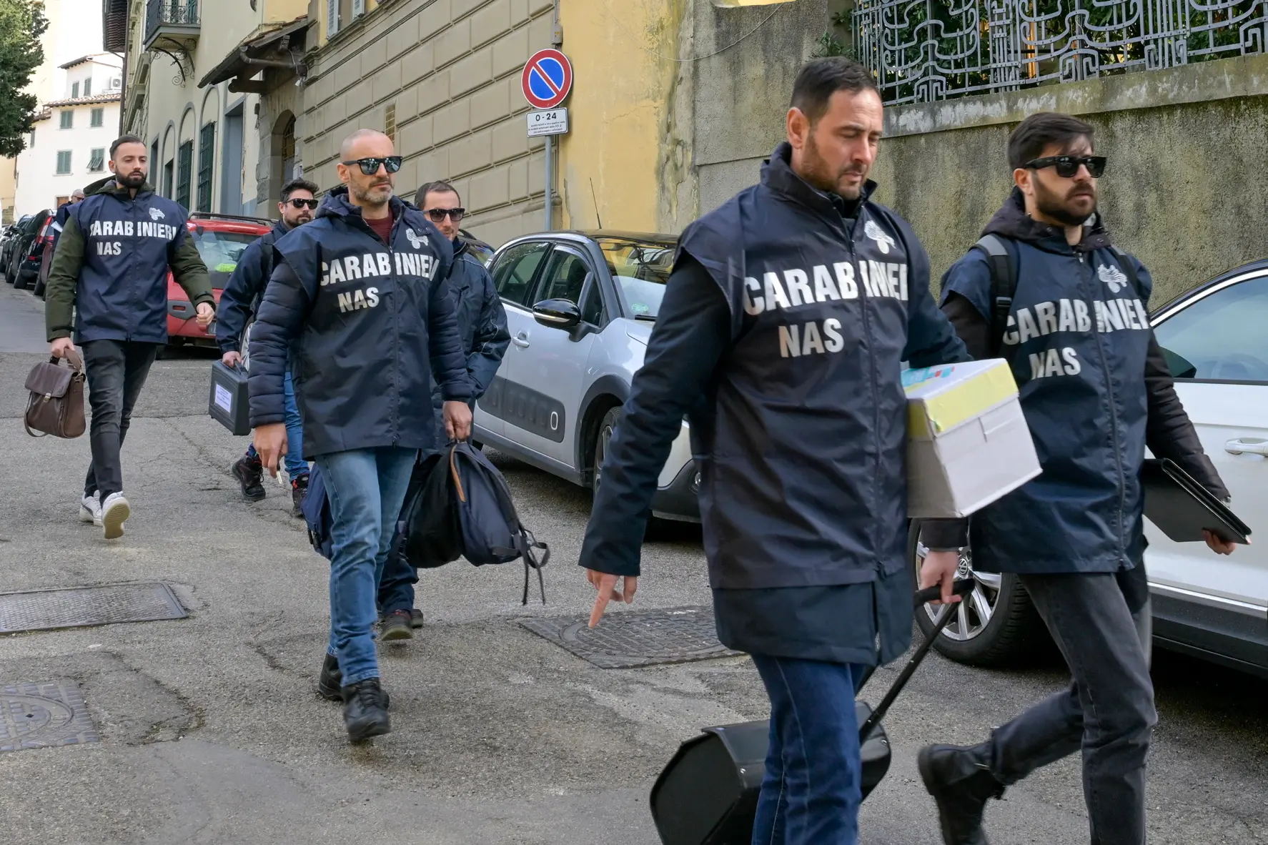 Gli anziani morti e la polemica sulle fatture. Sereni Orizzonti: “Nessun pagamento richiesto”