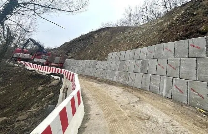 Frana a Montecuccoli. Oggi riaperta la strada