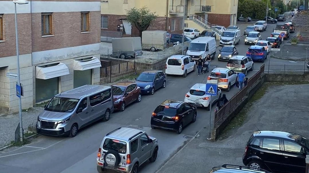 Campolungo-viale dei Mille: caos. Colle paga un prezzo alto al traffico