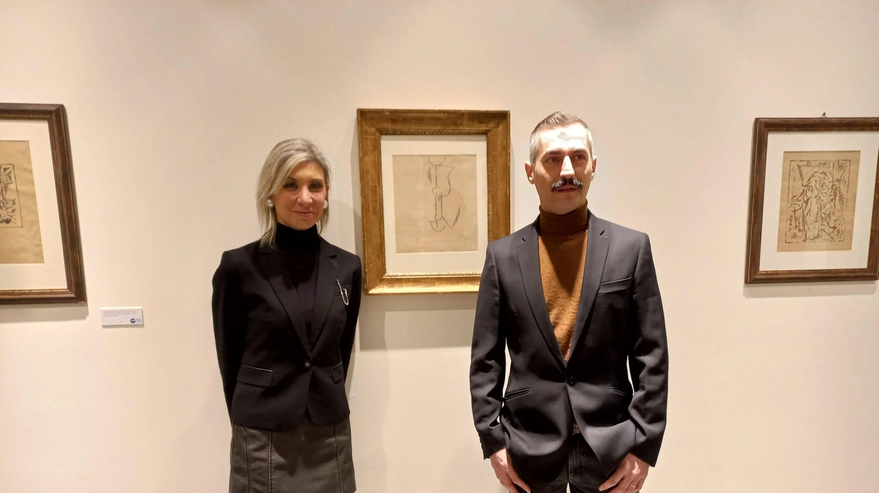 L’assessore alla culturadel Comune di Poggio a Caiano, Diletta Bresci con Mauro Moriconi, direttore del museo Soffici