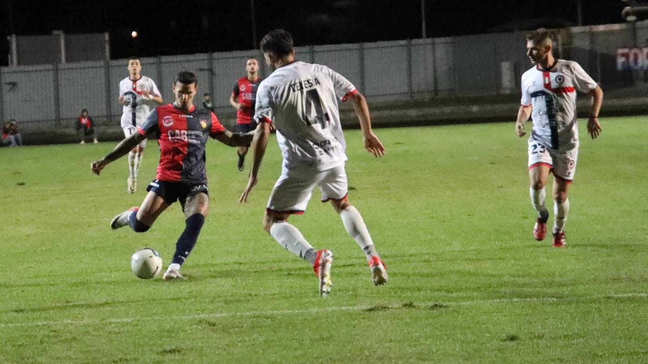 Il Gubbio impegnato al Barbetti (Foto Gavirati)