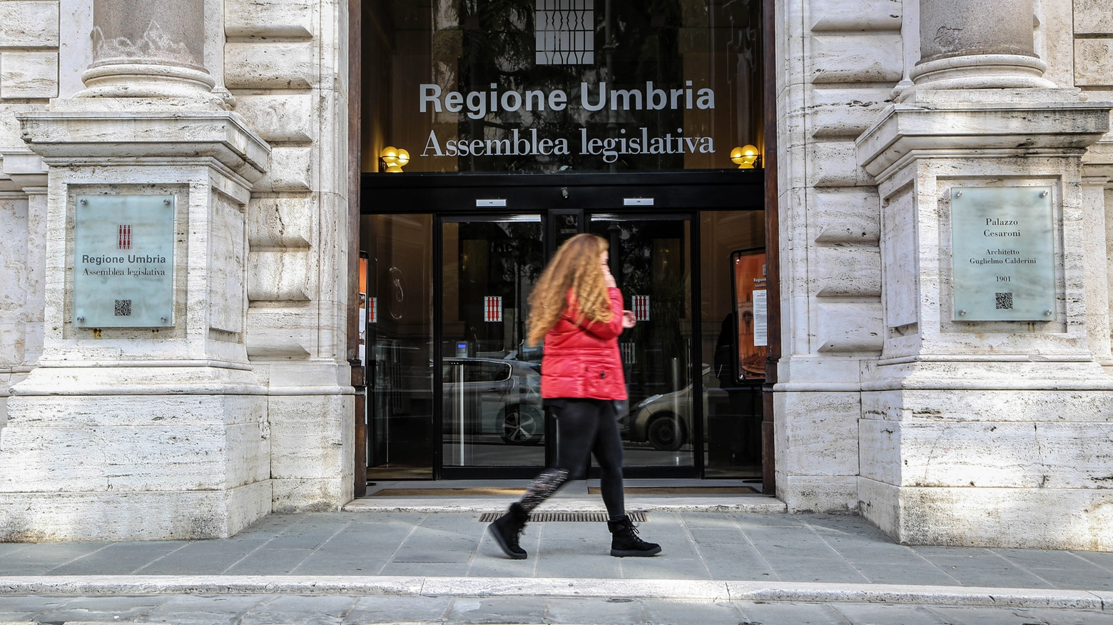 L’ingresso di Palazzo Cesaroni, sede del Consiglio regionale: si vota il 17 e il 18 novembre