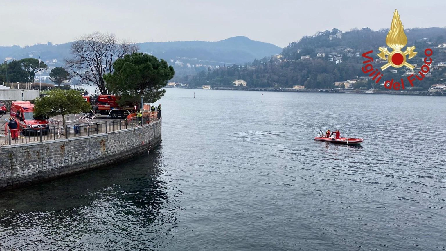Turista inglese di 22 anni annega nel lago di Como
