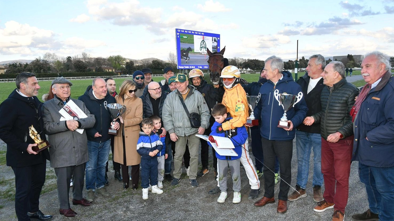 IPPICA TROTTO. Gran Premio Duomo a Dany Capar. Il sei anni domina con destrezza