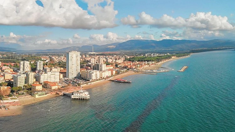 Una veduta di Follonica