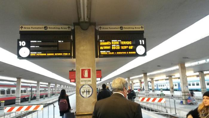 Ritardi treni, ancora pesanti disagi a Firenze per un guasto sulla linea Alta Velocità