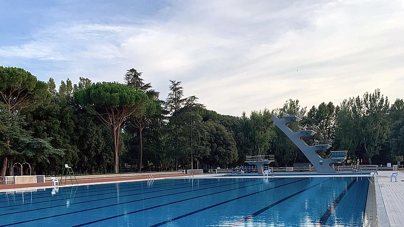 8 marzo, piscina Costoli gratis per le donne