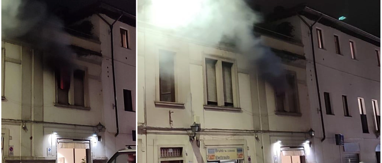 È successo in via della Fonderia. Le fiamme sono partite nella camera da letto dell’appartamento. Sul posto i vigili del fuoco e i soccorritori del 118