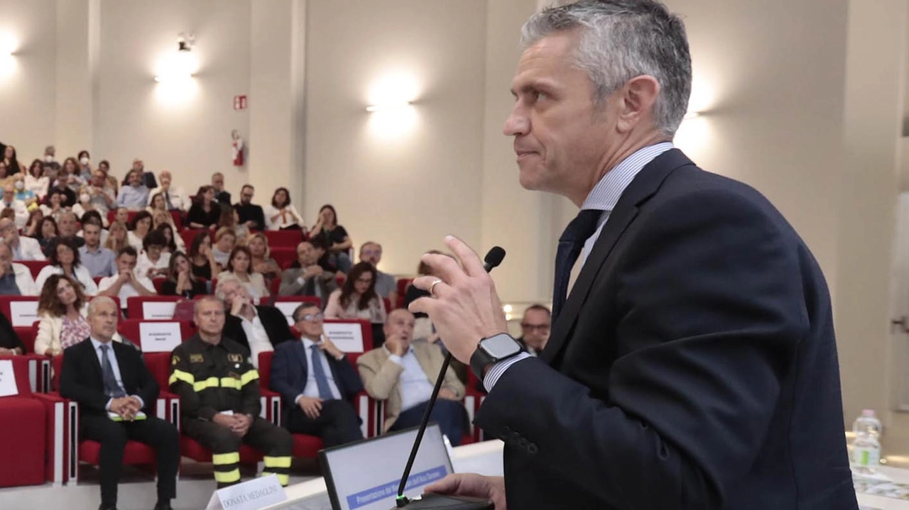 Il direttore generale dell’Azienda ospedaliero-universitaria Senese Antonio Barretta fa il punto sulla situazione del personale