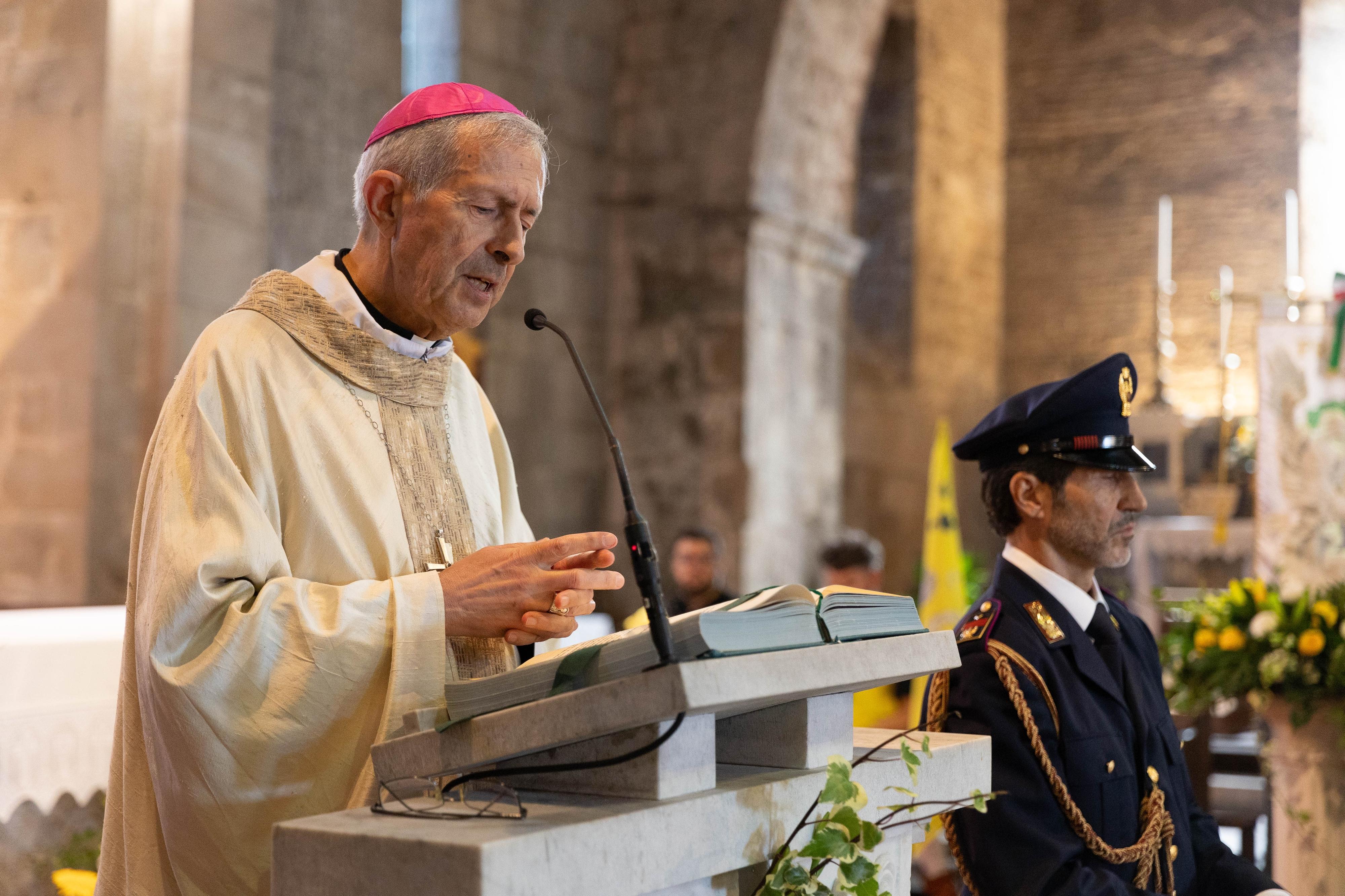 Pisa entra nel Giubileo. Processione inaugurale dal Battistero al Duomo