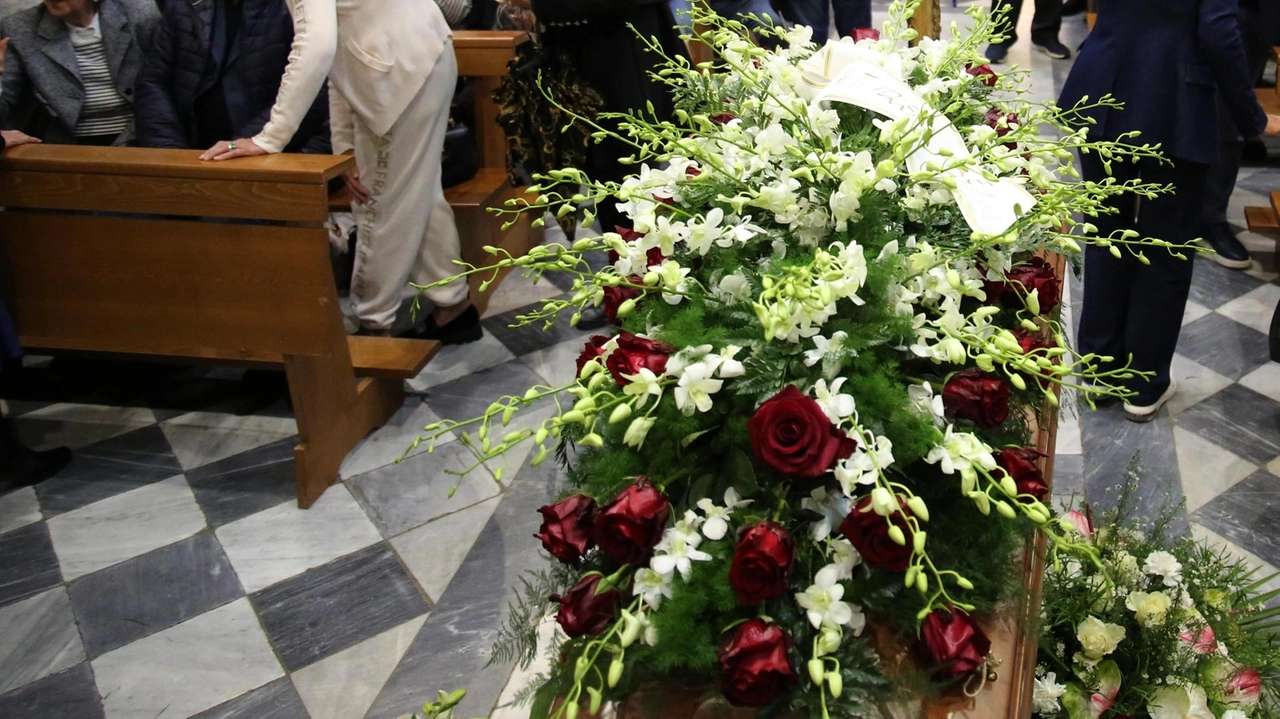 La chiesa della Collegiata dove si sono svolti i funerali di Gherardo Guidi