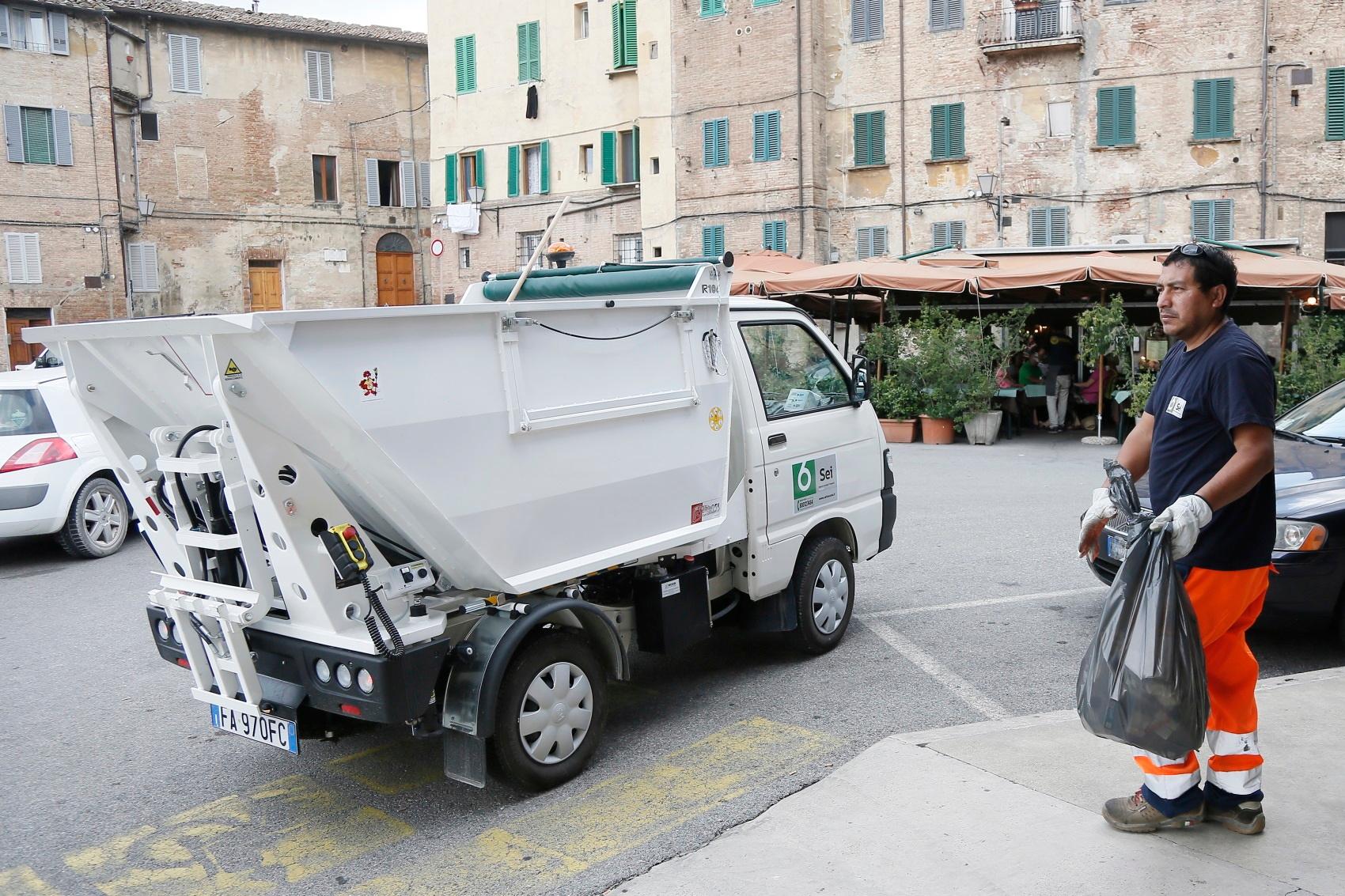 Cortona, raccolta porta a porta: tutto pronto per l’ampliamento del servizio