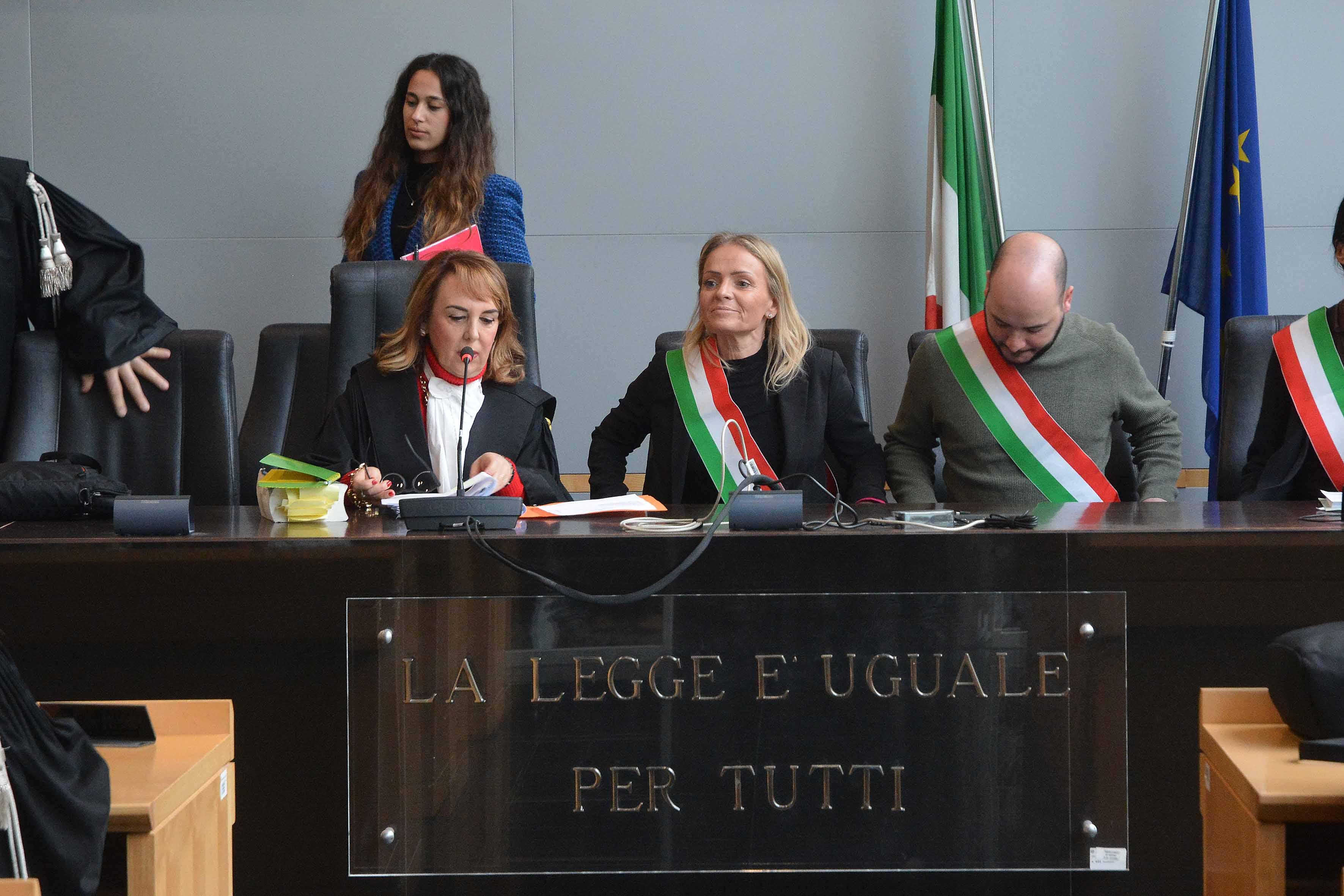 “Sarà la guerra dei cent’anni”, inizia il processo per Mugnai. Da sentire novanta testimoni