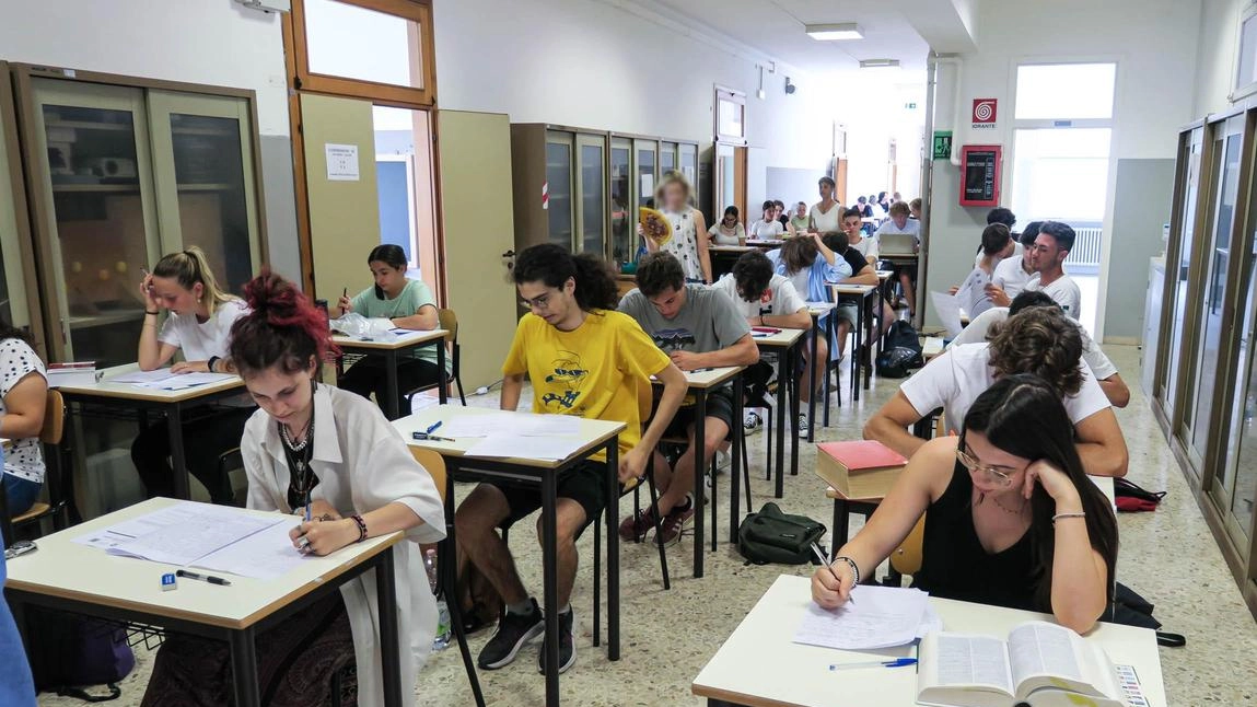 Maturità, il ’toto tracce’. Da Marconi a Matteotti dal clima alle sfide della Ai