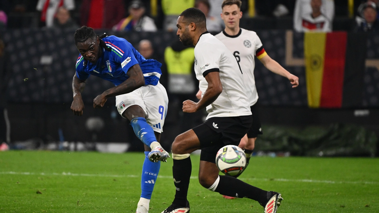 Moise Kean segna il gol del 2 a 3 (foto Roberto Garavaglia/Agenzia Aldo Liverani)