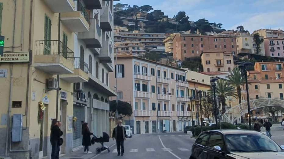 MONTE ARGENTARIO Ammonta a oltre 900mila euro il totale netto delle multe emesse nel 2024 dalla polizia municipale del Comune...