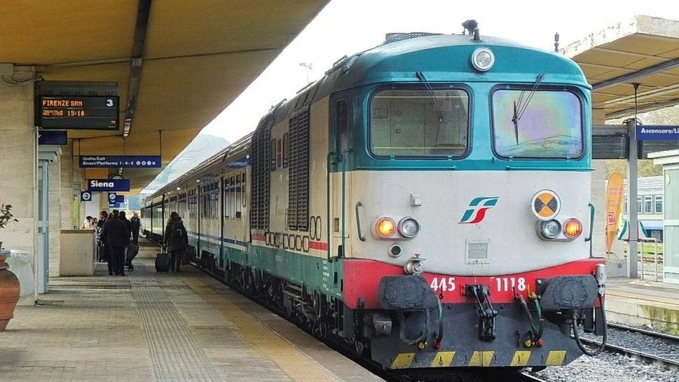 Il comitato Rinascita Uici denuncia gravi disservizi nella tratta ferroviaria Siena-Firenze anche nel tratto valdelsano del percorso