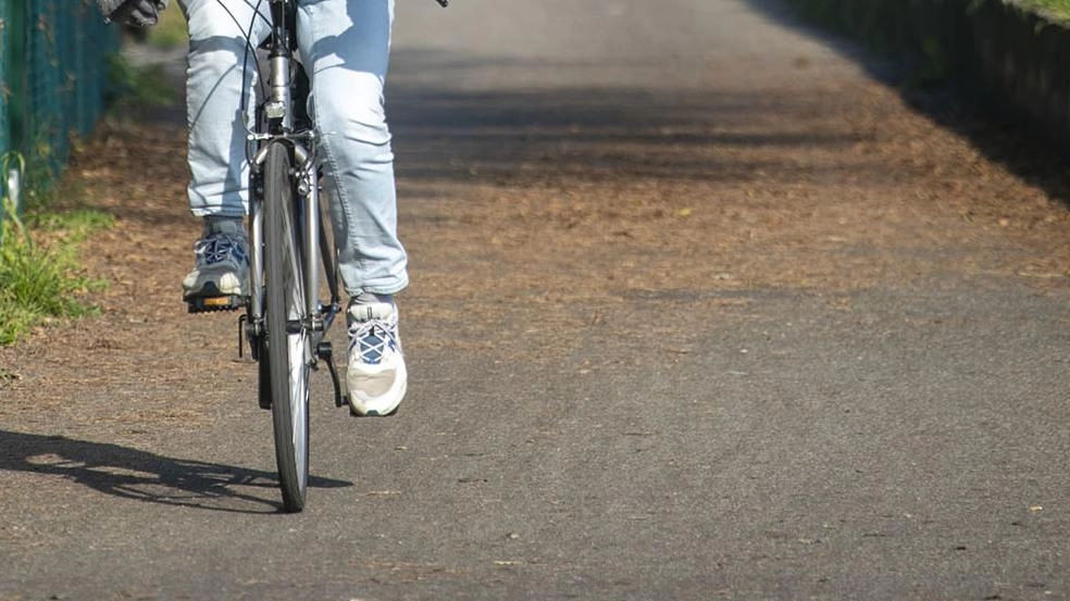 I tasselli del progetto: realizzare percorsi in sede propria o su sentiero. Garantire l’intermodalità per incentivare l’uso della bici negli spostamenti. Infine far calare il numero degli incidenti che si verificano ogni anno .