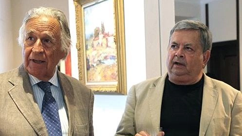 Roberto Gagliardi (a destra), amministratore unico del Museo d’Arte di Chianciano, con il principe Strozzi durante la Biennale