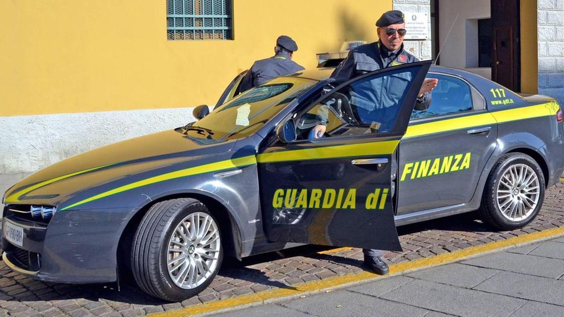 https://www.lanazione.it/image-service/view/acePublic/alias/contentid/ZmFmNjk3Y2MtOTg3Ni00/0/operazione-della-finanza-in-autostrada-con-la-droga-condannato-a-quattro-anni.jpeg?f=16:9&w=1200&h=630