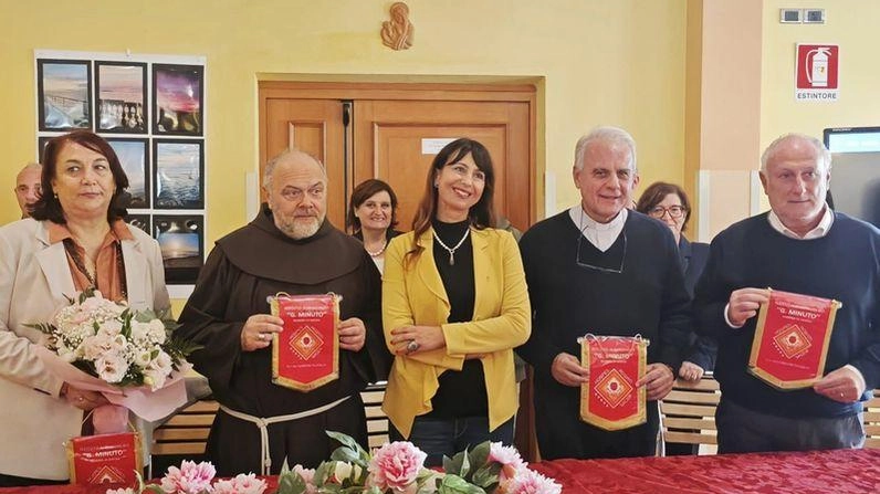 L’inaugurazione del Convitto a Ronchi. A destra: Marta Castagna, il vescovo Mario Vaccari, Silvia Bennati, Diego Pancaldo e Gianni Lorenzetti