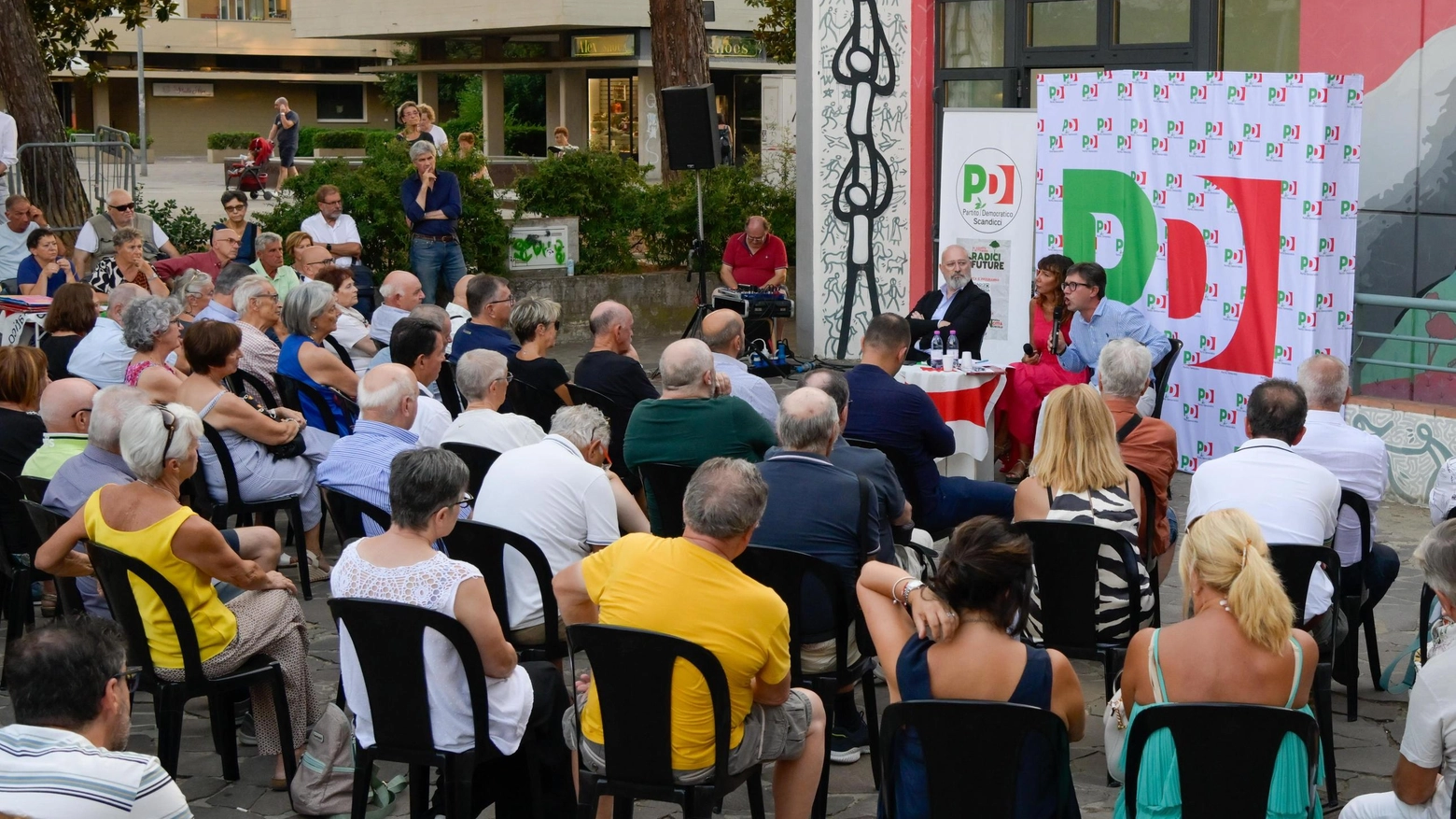 Festa dell’Unità. Si torna alla tradizione. Balli, cibo e dibattiti