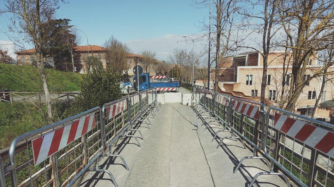 https://www.lanazione.it/image-service/view/acePublic/alias/contentid/ZmMzNGFhNTUtZDgwOC00/0/ponte-in-via-marino-cappelli-tutto-pronto-per-la-riapertura.jpeg?f=16:9&w=1200&h=630