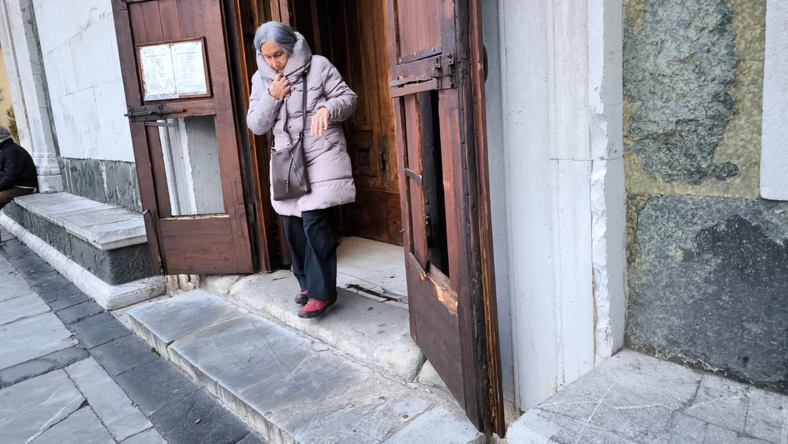 Vandali contro la basilica delle Carceri, “gesto insensato”