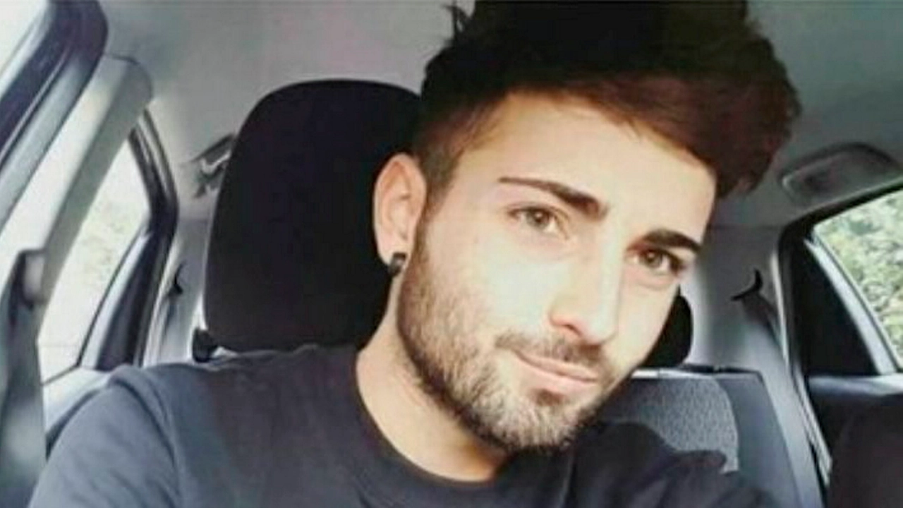 Niccolò Ciatti, oggi ricorrono sette anni dalla sua scomparsa. Il giovane fiorentino è stato ucciso in una discoteca di Lloret de Mar, aveva 22 anni