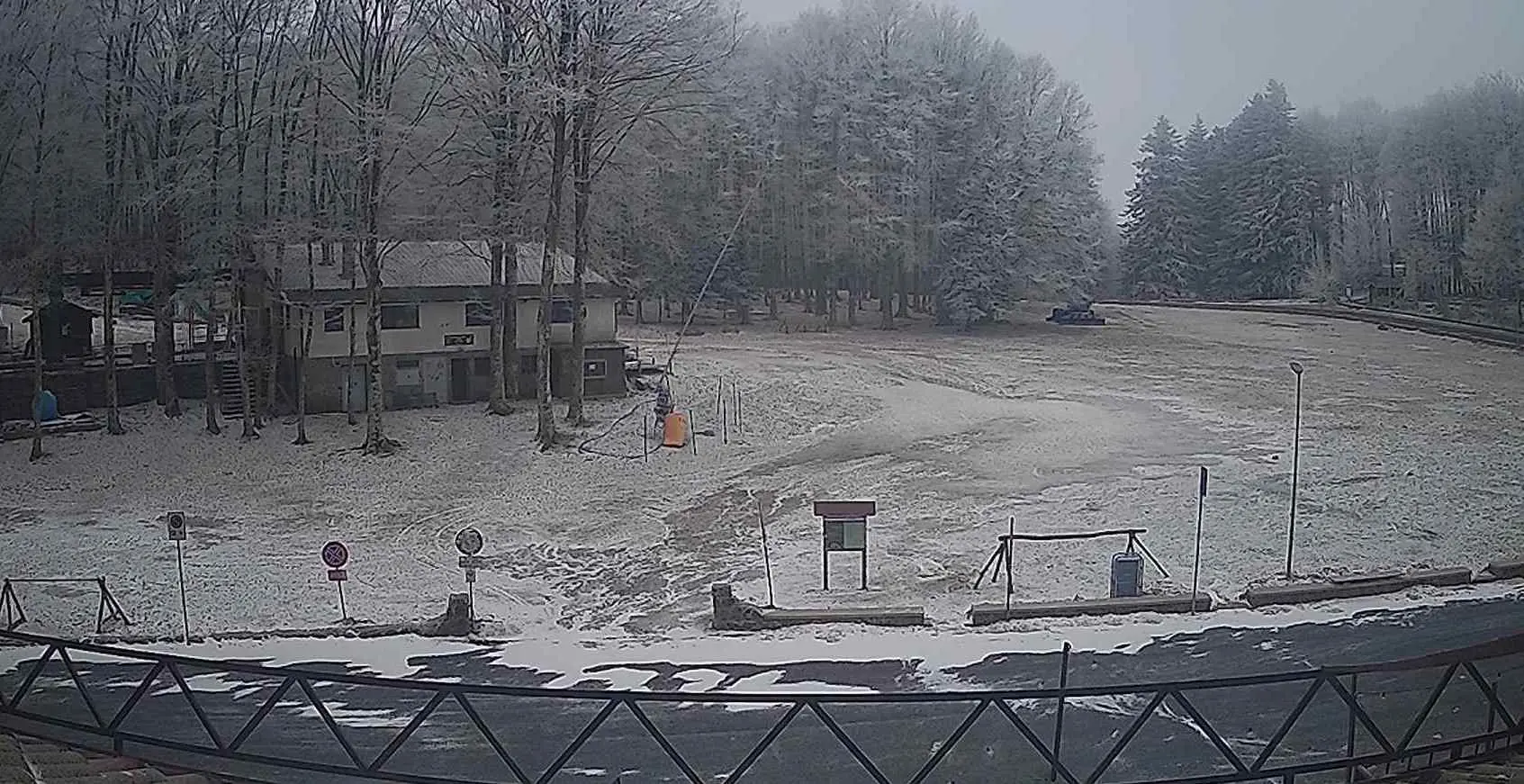 Stagione invernale sull’Amiata, poca neve e poca acqua. I “cannoni” sono fermi