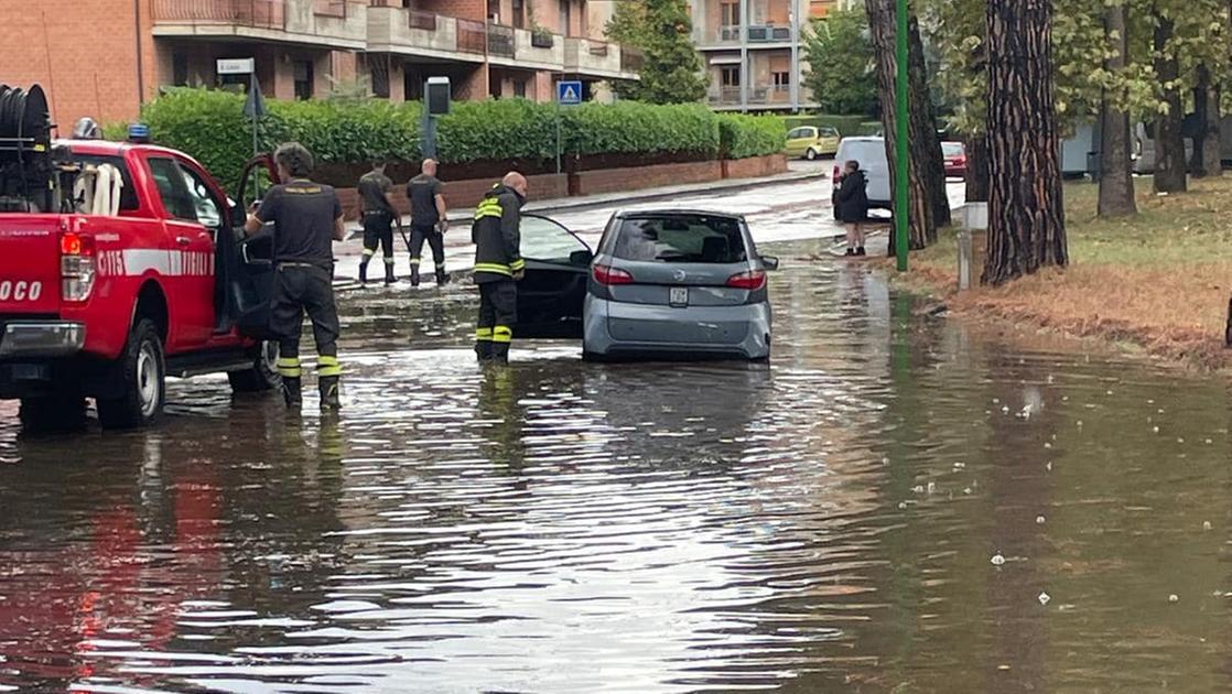 Nubifragio a Siena, quartieri sott’acqua. Disagi all’Acquacalda e San Miniato