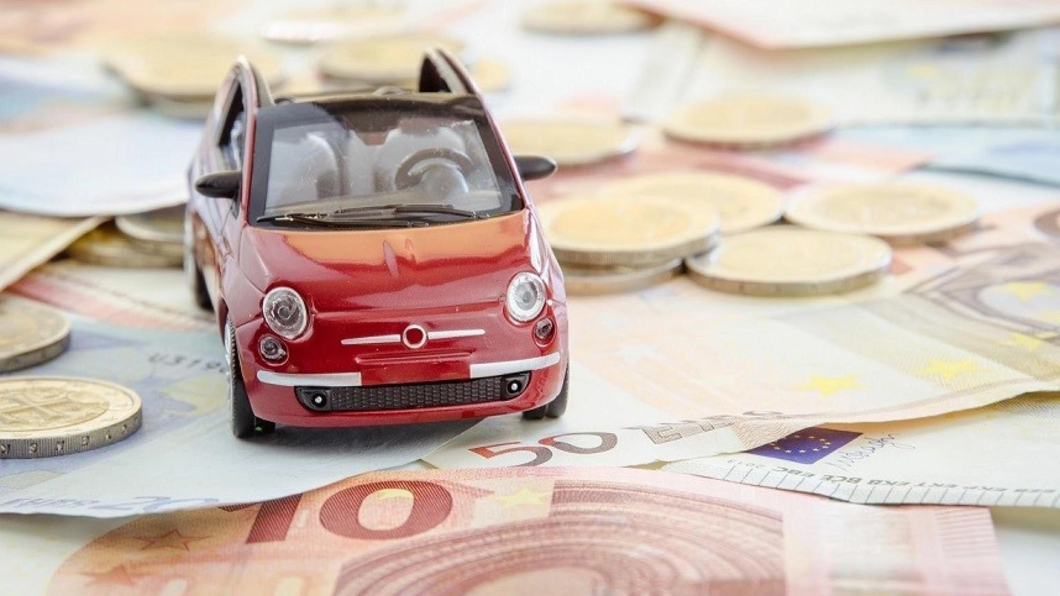 Rincari Rc auto in Toscana, +6,7% a Pistoia. Ma a Prato si paga in assoluto di più