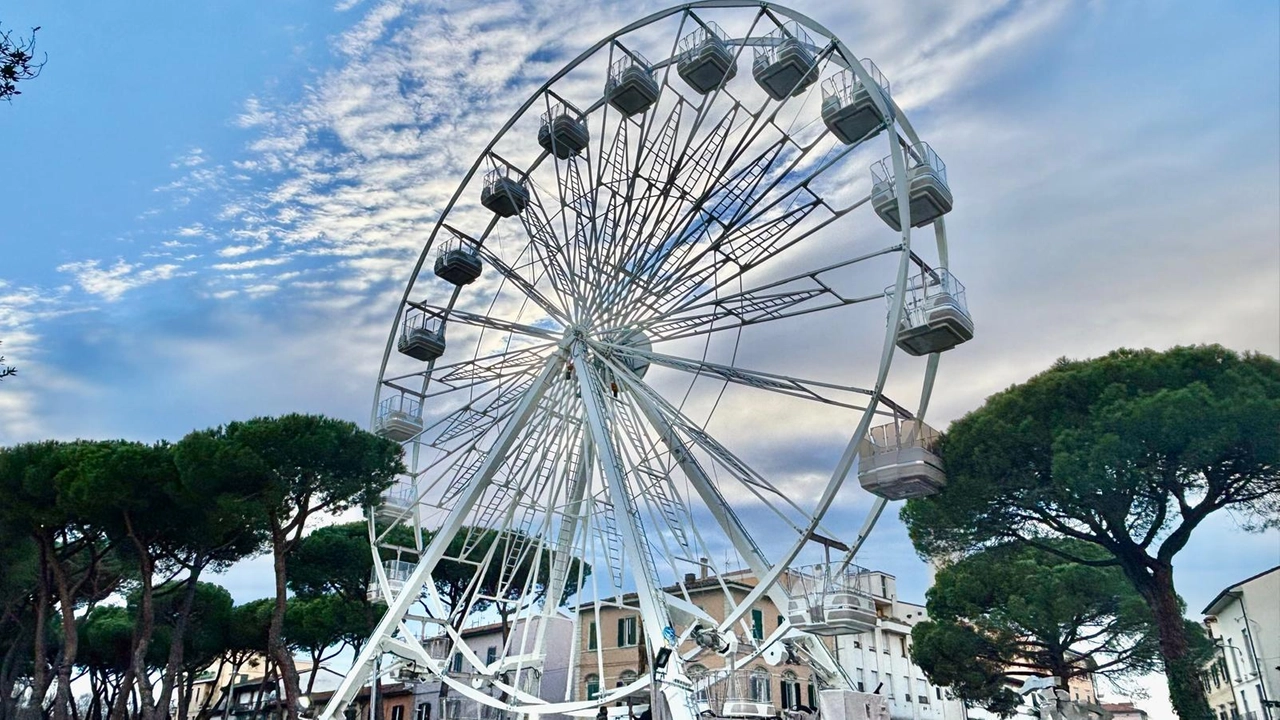 La ruota panoramica a Pontedera