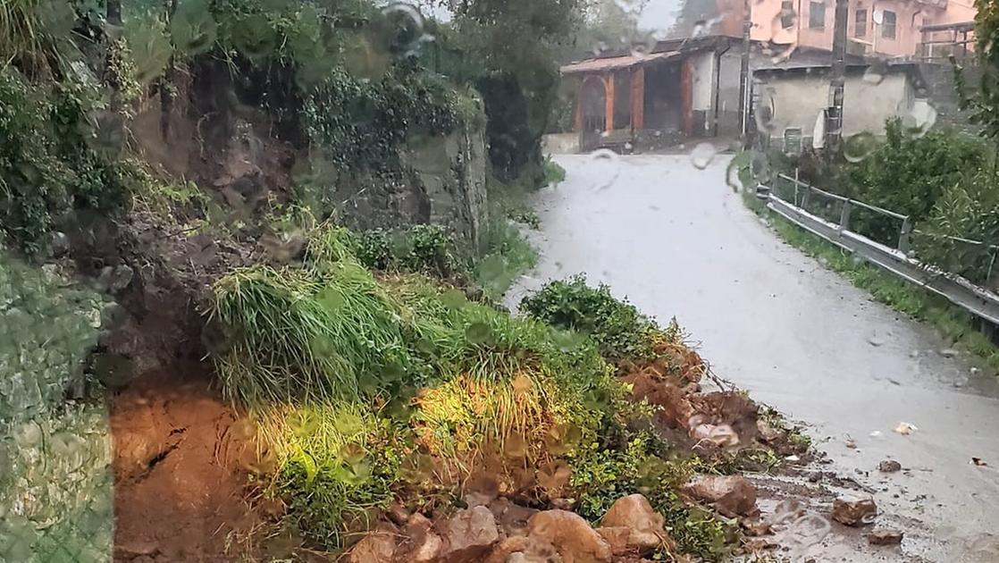 Allagamenti e incendio in ospedale. Piove dentro gastroenterologia. Frana sulle strada, stop al traffico